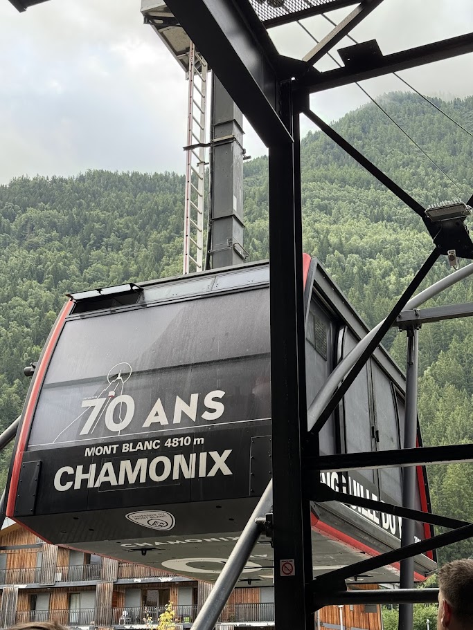 샤모니에서 에귀디미디로 가는 곤돌라